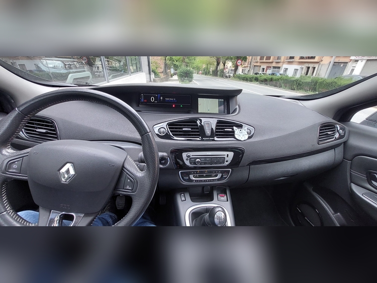 Renault Grand Scenic 1.5 DCI 110CV 7 PLAZAS foto 3